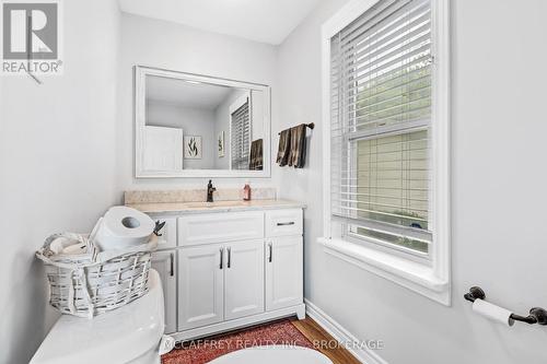 324 Church Street, Greater Napanee, ON - Indoor Photo Showing Bathroom