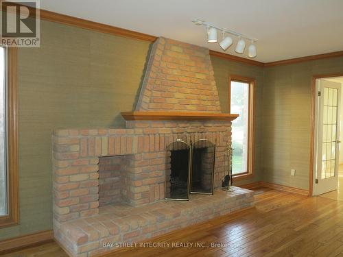 38 Orkney Crescent E, London, ON - Indoor With Fireplace