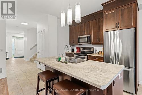 30 Damude Avenue, Thorold, ON - Indoor Photo Showing Kitchen With Double Sink With Upgraded Kitchen