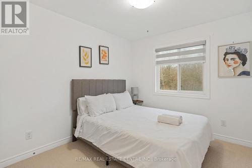 30 Damude Avenue, Thorold, ON - Indoor Photo Showing Bedroom