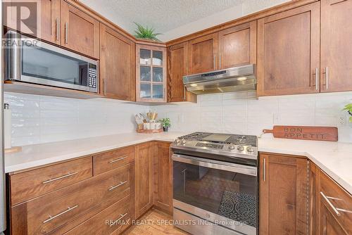 62 Greenway Boulevard, St. Thomas, ON - Indoor Photo Showing Kitchen