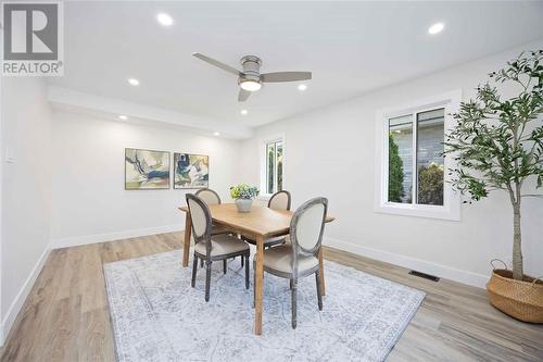 748 St Clair Parkway, St Clair, ON - Indoor Photo Showing Dining Room