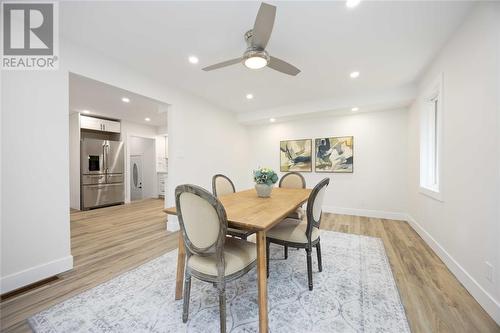 748 St Clair Parkway, St Clair, ON - Indoor Photo Showing Dining Room