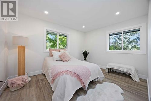 748 St Clair Parkway, St Clair, ON - Indoor Photo Showing Bedroom