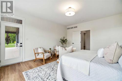 6755 Griffin Drive, Plympton-Wyoming, ON - Indoor Photo Showing Bedroom