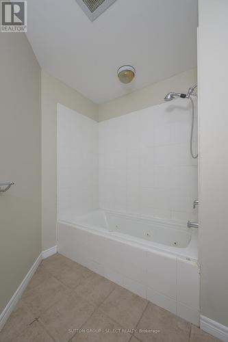 306 - 435 Colborne Street, London, ON - Indoor Photo Showing Bathroom