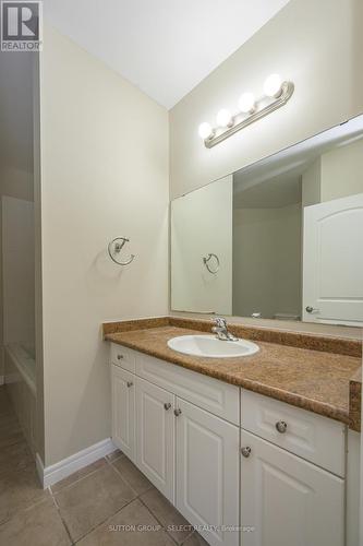 306 - 435 Colborne Street, London, ON - Indoor Photo Showing Bathroom