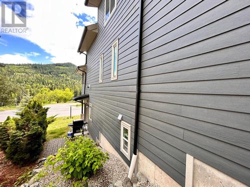 946 Redstone Drive, Rossland, BC - Outdoor With Exterior