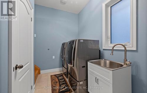 189 Douglas Kemp Crescent, Clarington (Bowmanville), ON - Indoor Photo Showing Laundry Room