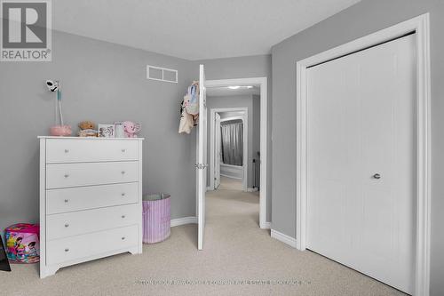 3341 Georgeheriot Lane, London, ON - Indoor Photo Showing Bedroom