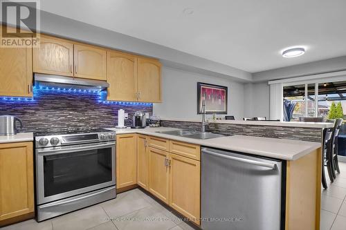 3341 Georgeheriot Lane, London, ON - Indoor Photo Showing Kitchen With Double Sink