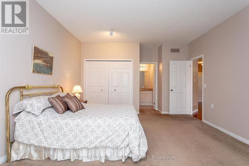 44 - 1555 Highbury Avenue N, London, ON - Indoor Photo Showing Bedroom