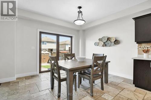 1776 Green Gables Road, London, ON - Indoor Photo Showing Dining Room