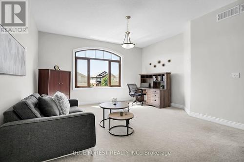 1776 Green Gables Road, London, ON - Indoor Photo Showing Living Room