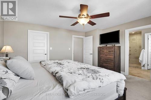 1776 Green Gables Road, London, ON - Indoor Photo Showing Bedroom