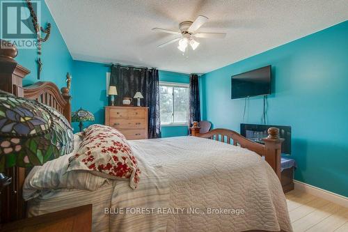 307 - 2228 Trafalgar Street, London, ON - Indoor Photo Showing Bedroom