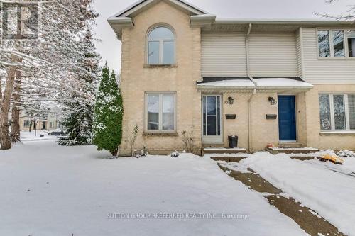 30 - 925 Lawson Road, London, ON - Outdoor With Facade