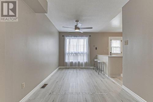 30 - 925 Lawson Road, London, ON - Indoor Photo Showing Other Room