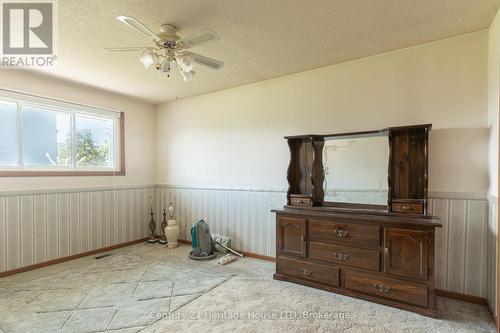 130 St Davids Rd Road, St. Catharines (460 - Burleigh Hill), ON - Indoor Photo Showing Other Room