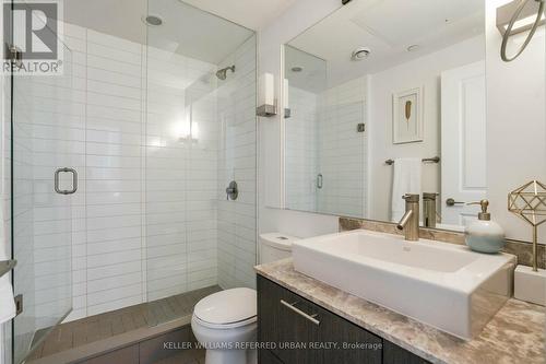 212 - 8 Mercer Street, Toronto, ON - Indoor Photo Showing Bathroom