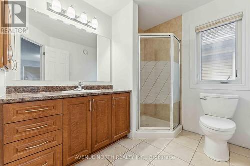 760 Lakebreeze Circle, Ottawa, ON - Indoor Photo Showing Bathroom