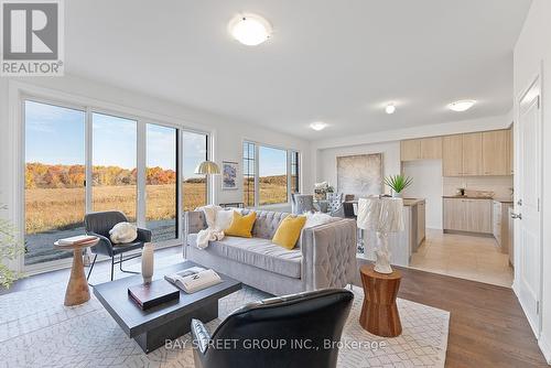 1056 Pisces Trail, Pickering, ON - Indoor Photo Showing Living Room