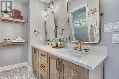 7580 16Th Side Road, King, ON - Indoor Photo Showing Bathroom