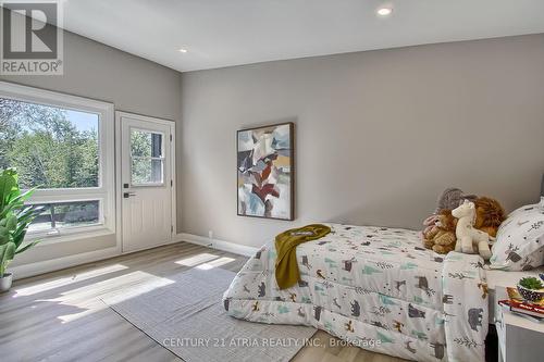 7580 16Th Side Road, King, ON - Indoor Photo Showing Bedroom