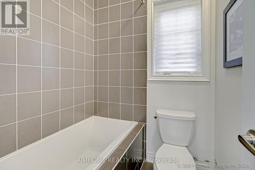 67 Menotti Drive, Richmond Hill, ON - Indoor Photo Showing Bathroom