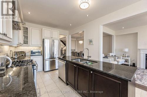 2453 Village Common, Oakville, ON - Indoor Photo Showing Kitchen With Double Sink With Upgraded Kitchen