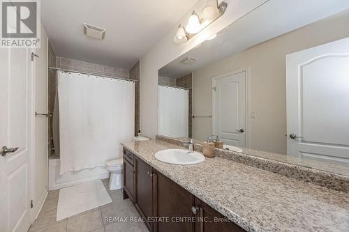 2453 Village Common, Oakville, ON - Indoor Photo Showing Bathroom