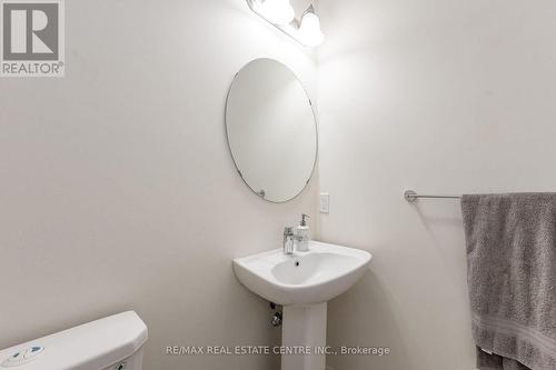 2453 Village Common, Oakville, ON - Indoor Photo Showing Bathroom