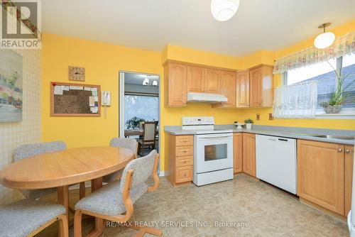 47 Durham Crescent, Brampton, ON - Indoor Photo Showing Kitchen