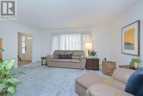 47 Durham Crescent, Brampton, ON - Indoor Photo Showing Living Room