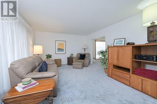 47 Durham Crescent, Brampton, ON - Indoor Photo Showing Living Room