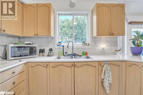 1 Farmstead Crescent, Barrie, ON - Indoor Photo Showing Kitchen With Double Sink