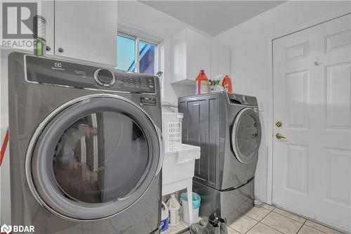 1 Farmstead Crescent, Barrie, ON - Indoor Photo Showing Laundry Room