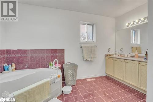 1 Farmstead Crescent, Barrie, ON - Indoor Photo Showing Bathroom