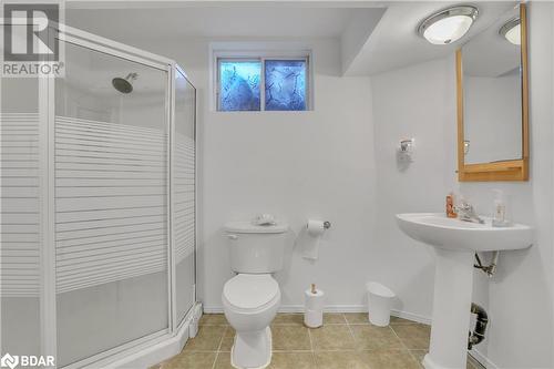 1 Farmstead Crescent, Barrie, ON - Indoor Photo Showing Bathroom