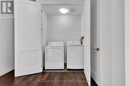 104 - 30 Time Square Boulevard, Hamilton, ON - Indoor Photo Showing Laundry Room