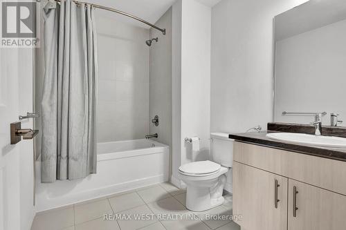 104 - 30 Time Square Boulevard, Hamilton, ON - Indoor Photo Showing Bathroom