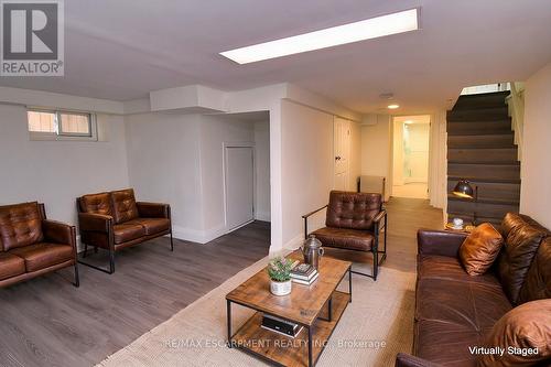 64 Crooks Street, Hamilton, ON - Indoor Photo Showing Living Room