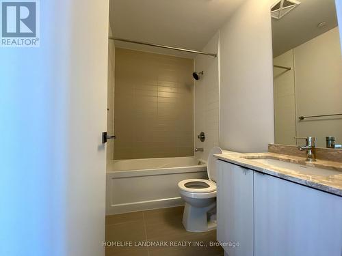 326 - 4055 Parkside Village Drive, Mississauga, ON - Indoor Photo Showing Bathroom