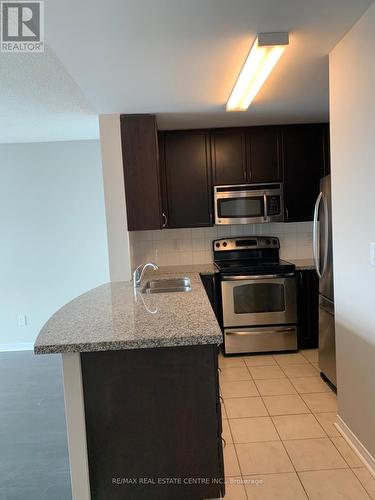 Ph07 - 4900 Glen Erin Drive, Mississauga, ON - Indoor Photo Showing Kitchen With Double Sink