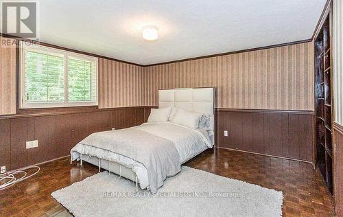 1697 Missenden Crescent, Mississauga, ON - Indoor Photo Showing Bedroom