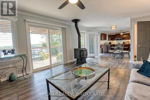 1055 Almost Lane, North Frontenac (Frontenac North), ON - Indoor Photo Showing Living Room