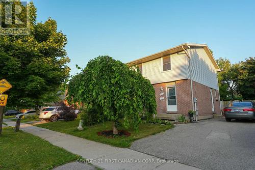 1002 Lawson Road, London, ON - Outdoor