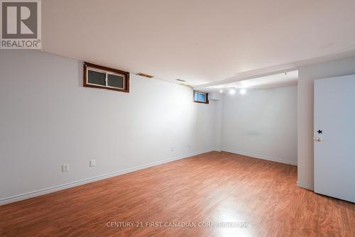 1002 Lawson Road, London, ON - Indoor Photo Showing Other Room