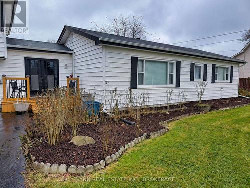 1399 Phillips Street, Fort Erie (334 - Crescent Park), ON - Outdoor