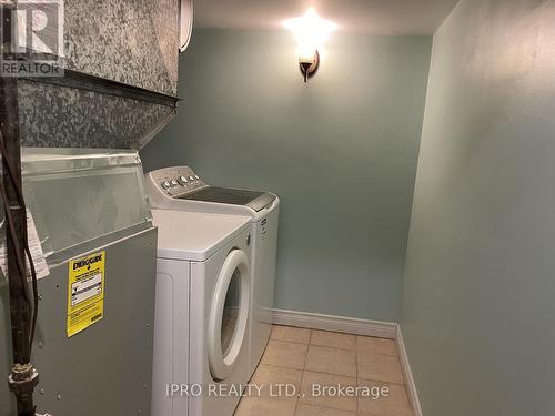 Bsmt - 19 St. Andrews Boulevard, Toronto, ON - Indoor Photo Showing Laundry Room